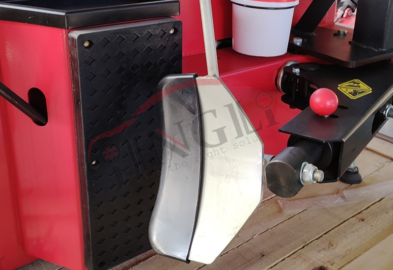TIRE CHANGER ad418-Multi-Angle Bead Breaker