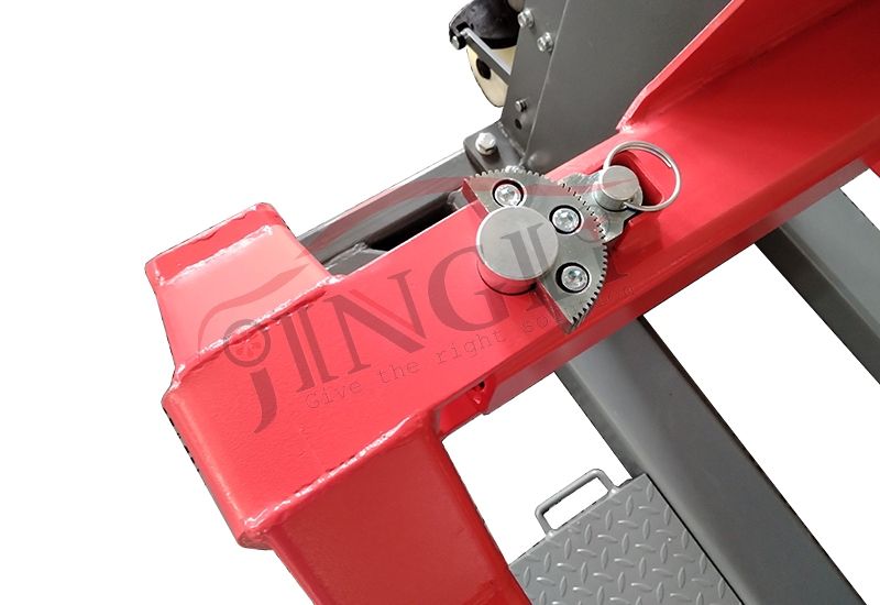 Manual Arm Locking Mechanism (2)