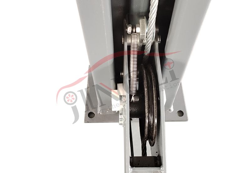 Safety Pulley & Cable System